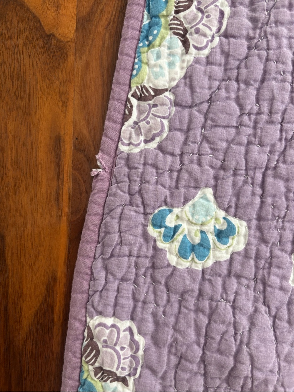 Pottery Barn Kids Lavender Floral Medallion Quilt Twin Size - Picture 4 of 4